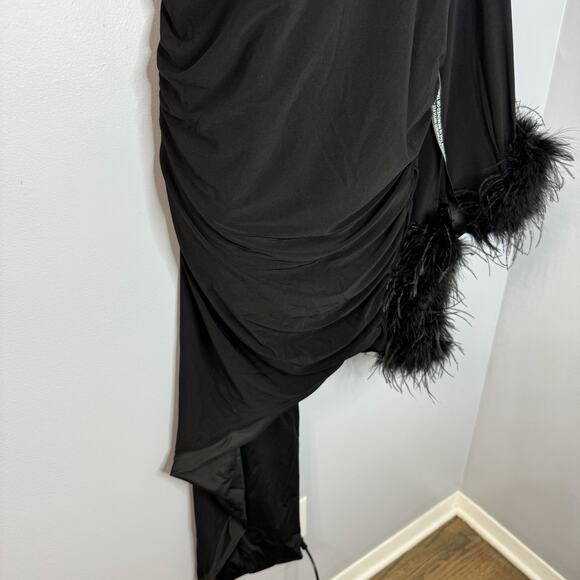 Club L London With A Flourish Black Asymmetric Sleeve Maternity Maxi Dress 12 - Picture 12 of 13
